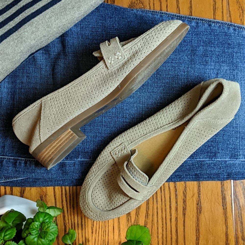 Lucky Brand | 6.5 | Caylon Suede Loafers